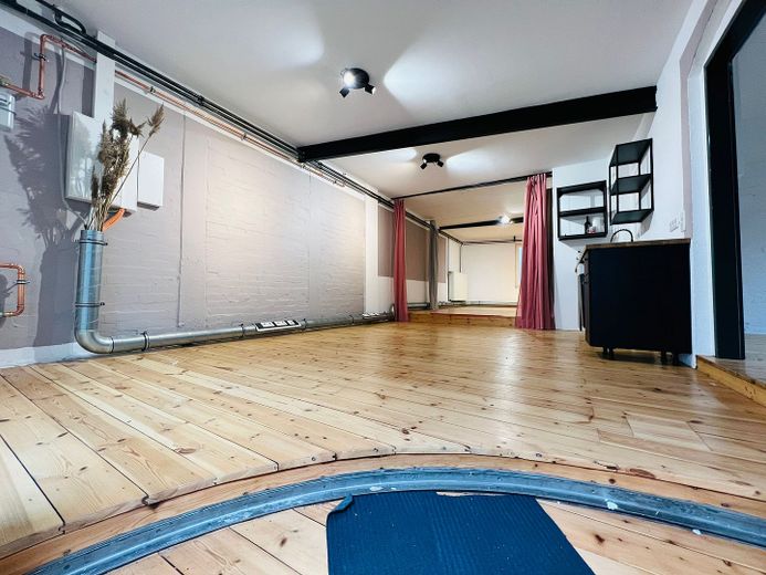 Loft único en patio interior en Eimsbüttel: con estilo y mucho carácter – Foto 15