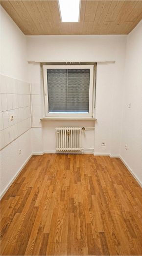 Moderne 3-Zimmer-Wohnung mit 75 m² in attraktiver Lage von Völklingen – Foto 3
