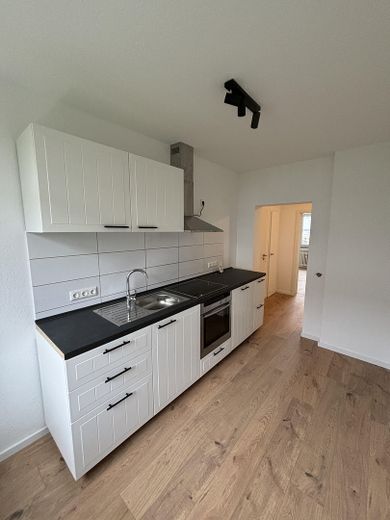 Sanierte 3-Zimmer Wohnung - inkl. EBK – Küche (inkl.)