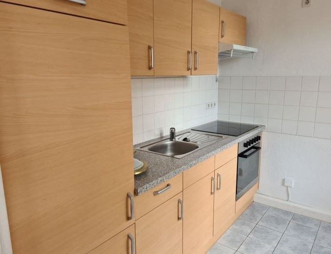 * Günstige 2-Zimmer mit Einbauküche und Wannenbad in ruhiger Lage! * – EBK