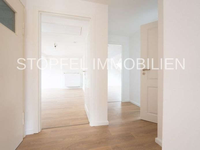 Stylische Dachgeschosswohnung mit City-Flair in Bielefeld Mitte – फोटो 1