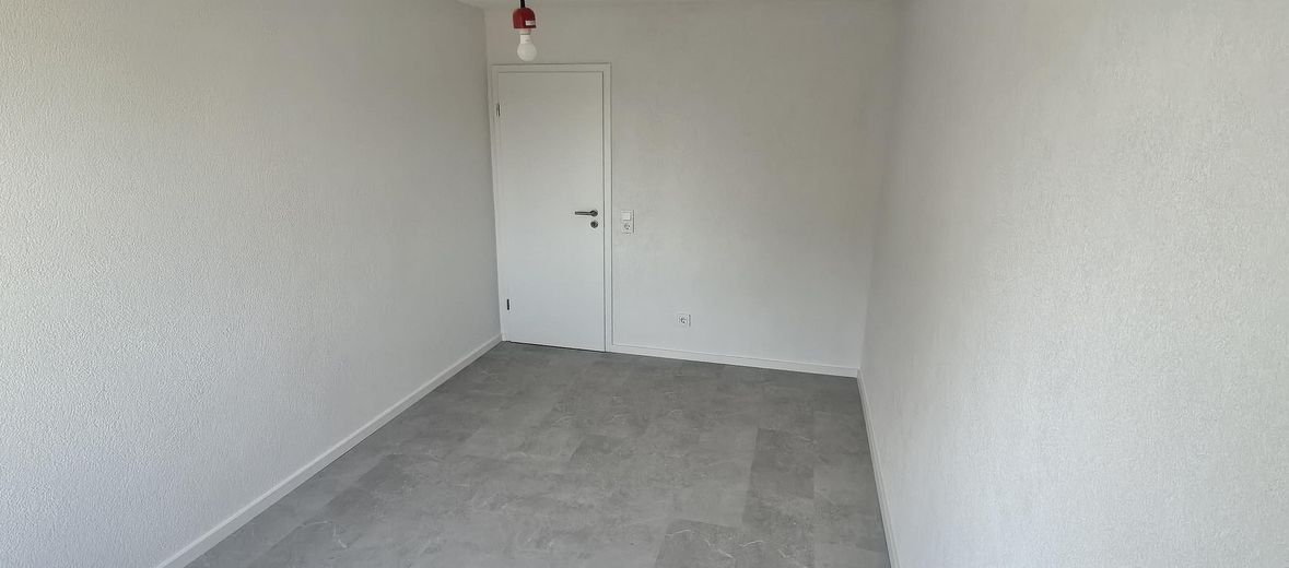 3-Zimmer-Wohnung – frisch renoviert, bezugsfertig – Schlafzimmer 1