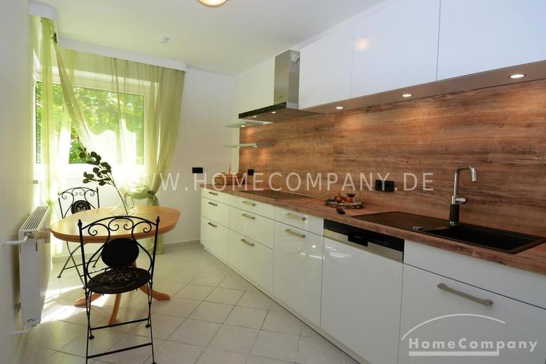 Sehr große 2 Zimmer Wohnung in Westend mit Balkon – cbfd0d1e85d4f68d7e75e9e8bd66d4142accfccb.jpg