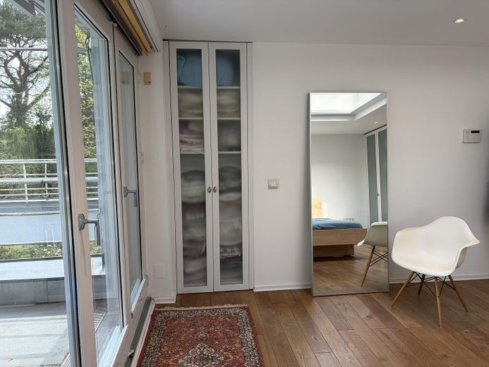Traumhafte zeitgenössische Immobilie in der ruhigen Villenkolonie Kleinmachnow – Schlafzimmer 1.OG