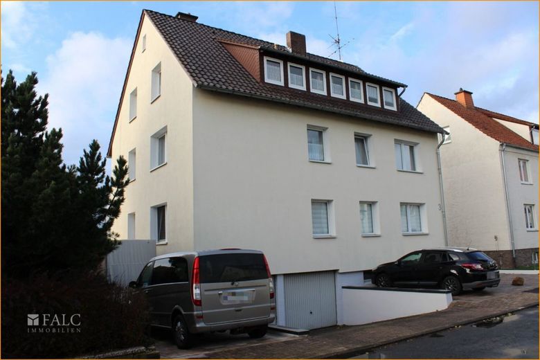 Stellplätze/Garagen
