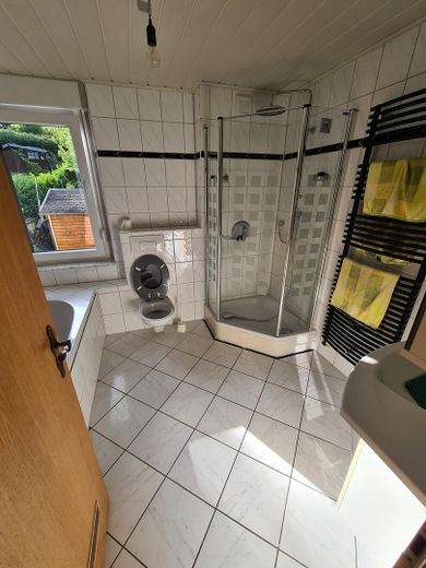 Attractive semi-detached house with two residential units and a large garden – OG Bad