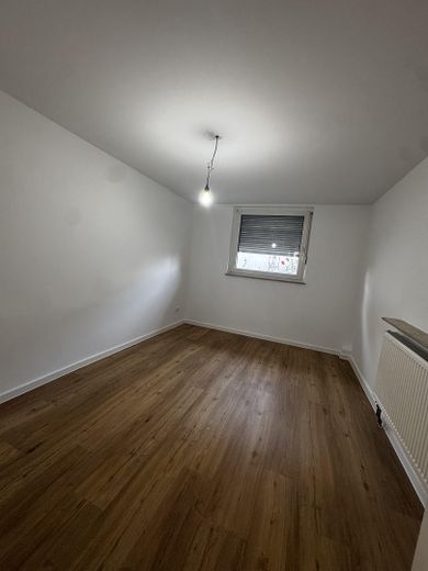 Einziehen & Wohlfühlen - Renoviertes EFH mit Terrasse und Gemeinschaftsgarten – Foto 13