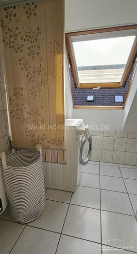 Maintal 8072632 – Großzügige Maisonettewohnung mit 4 separaten Schlafzimmern – 32a6cc1a719a51ad758748957dd9e91f1678bbe4.jpg