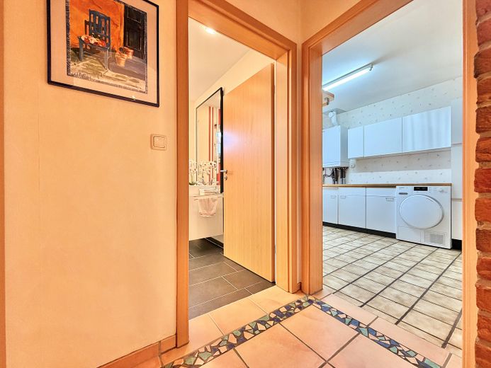 Familienglück in Gescher: Modernisiertes Einfamilienhaus in ruhiger Lage – Flur Erdgeschoss