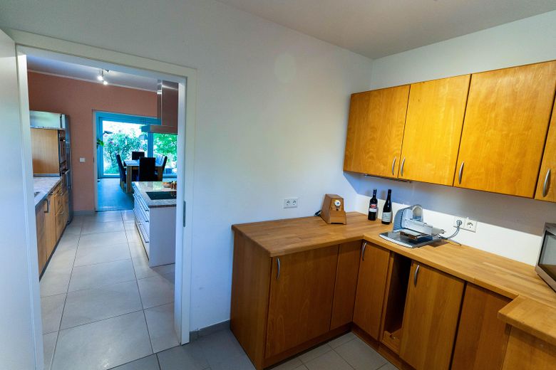 Casa passiva PLUS di architetto, classe energetica A+ (5,0 kWh/m²a) a Weisenheim am Sand – Hauswirtschaftsraum