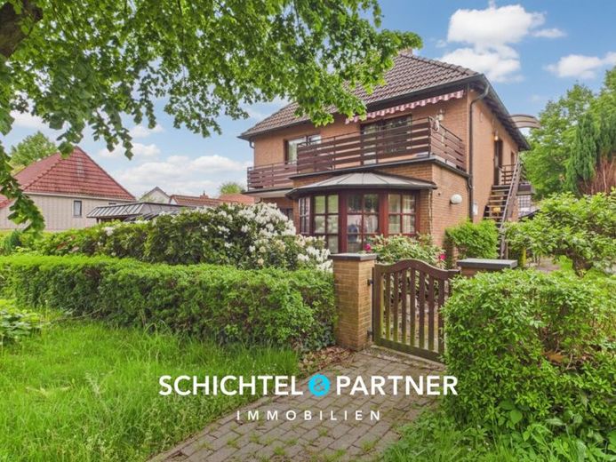 Achim-Zentrum| Bezugsfrei: Freistehendes Ein- Zweifamilienhaus mit Garten – Foto 1