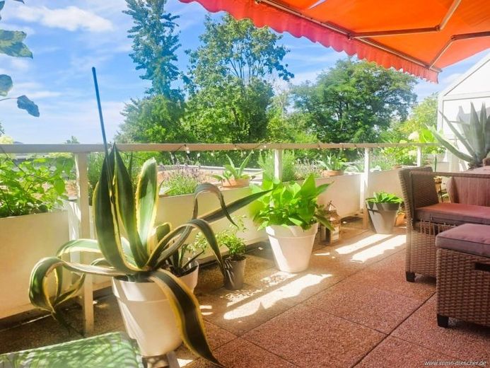Großzügige Wohnung mit Balkon, Terrasse, TG-Stellplatz, in St. Arnual mit Fernbilck – Foto 1
