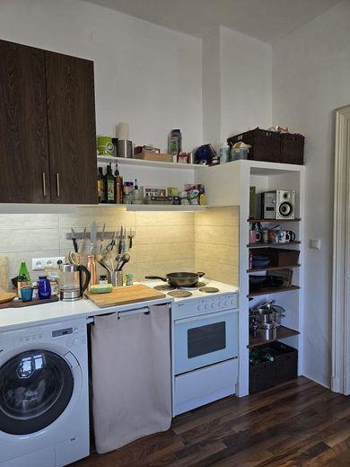 wunderschöne Altbau DG Wohnung voll möbliert! – फोटो 6