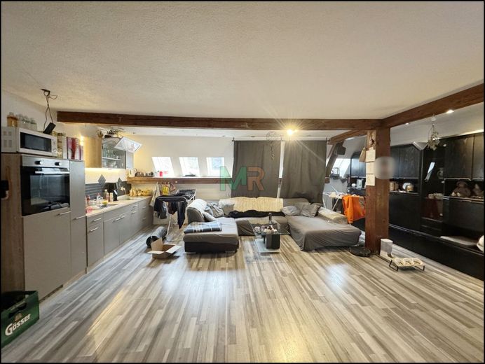 Hatzenbühl'de Potansiyelli çok daireli ev - yatırım objesi – WE Nr. 6, Wohnzimmer