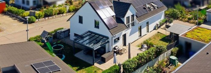360° | Modern wohnen, entspannt leben – neuwertiges Zuhause mit Einliegerbereich in ruhiger Lage