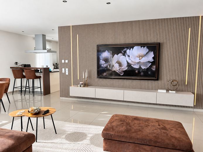 Winkelbungalow mit Sonnenterrasse und großzügigem Wohnambiente – Wohnbereich 1