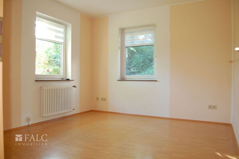 ++Viel Platz für Ihre Wohnträume: Einfamilienhaus mit Einliegerwohnung auf einem großen Grundstück++ – Zimmer_EG