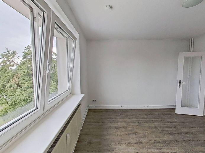 Bien distribuido apartamento de 3 habitaciones con BALCÓN y cocina equipada – Ansicht I: Schlafzimmer I