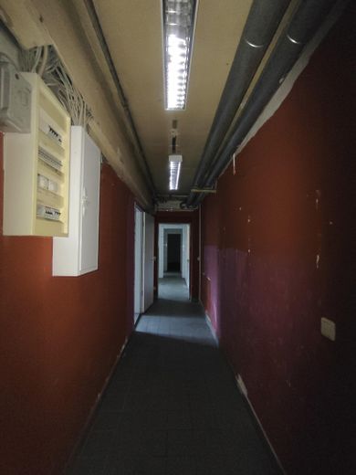 Repräsentative, flexibel nutzbare Gewerbefläche im Komponistenviertel – Zugangsflur hinterer Bereich