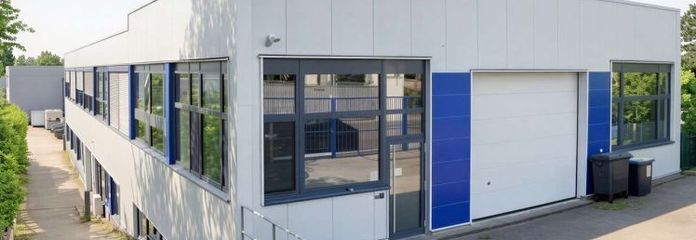 Gewerbeensemble mit Produktionsflächen, Bürobereichen, Betriebswohnungen und Entwicklungspotenzial