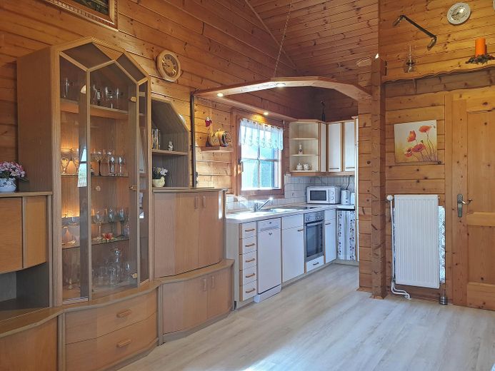 Kleines Haus mit Keller und großem Garten in Schärding, Österreich – Küche