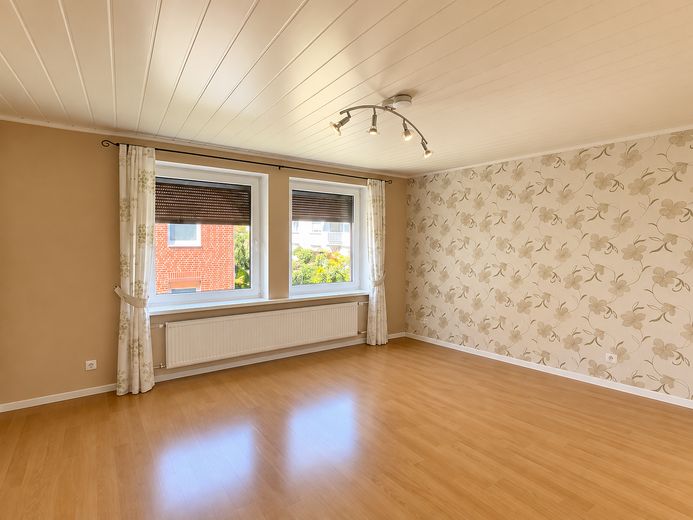Exklusives 3 / 4 Zimmer Eigentumswohnung mit Balkon – Foto 7