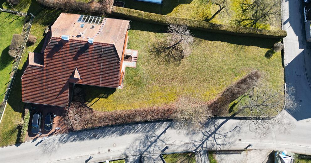 Einfamilienhaus mit 1.600 qm großem Grundstück; Privatverkauf - faires Angebot willkommen – Beide Flurstücke