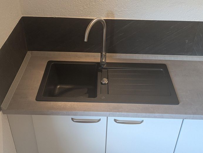 Ansischt Spülbecken Mineralgus