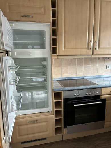 Charmante 3 Zimmer Wohnung – Küche mit viel Stauraum