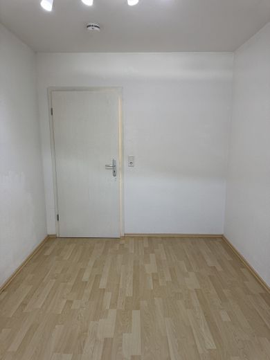 Apartamento abuhardillado de 3 habitaciones en Leinach – Arbeitszimmer