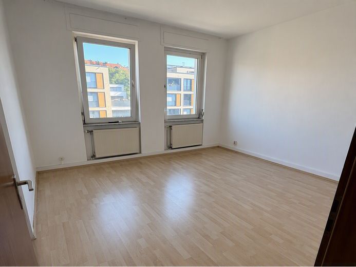 Geniş planlı, aydınlık 3 odalı daire – Fotoğraf 1