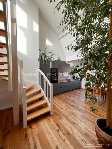 Maisonette centrale, luminosa e aperta con vista sui tetti di Kiel - un'oasi nella città. – 53e750a16bf465deb3df996df2e4588d8b85a343.jpg