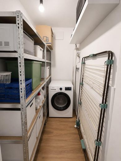 Przytulne 4-pokojowe mieszkanie na poddaszu z widokiem na pola – HWR