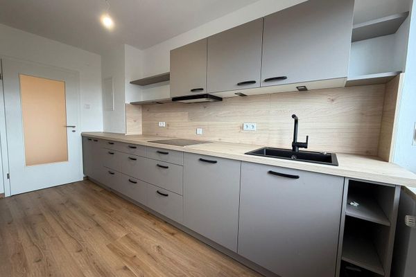 Sanierte 2-Zimmer-Wohnung mit Balkon im Westend, nahe Theresienwiese