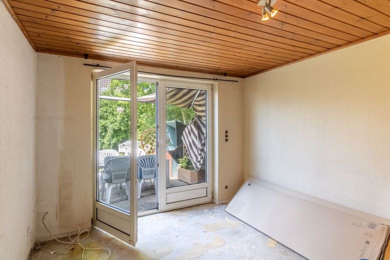 Einfamilienhaus mit viel Potenzial und Raum für eigene Ideen – Zimmer EG