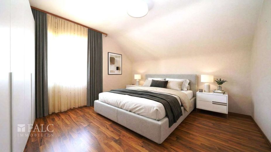 Idylle &amp; Raum vereint: Ein- bis Zweifamilienhaus in perfekter Lage in Gemmingen - FALC Immobilien – Schlafzimmer DG (Vis.)
