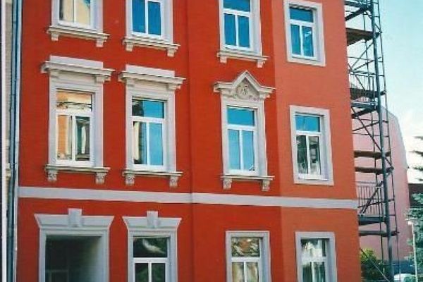 Plauen Südvorst. ** Accogliente appartamento luminoso ** SENZA PROVVIGIONE ** con balcone**