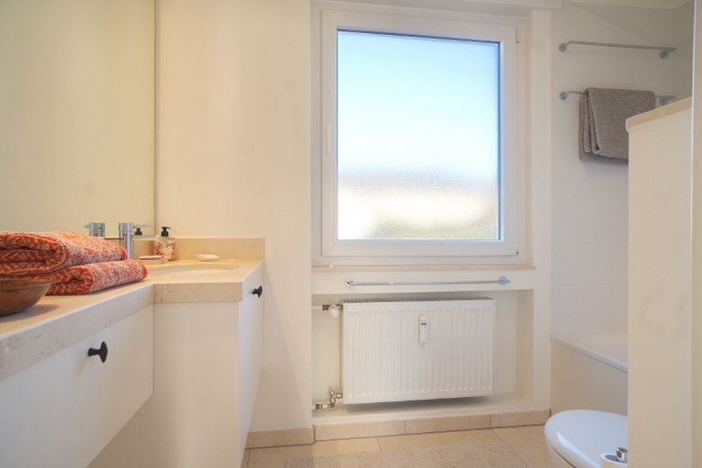 Tam donanımlı daire, geniş balkon ve güzel manzaraya sahip, cazip bir konut bölgesinde, iyi park imkânları, eski şehre yürüme mesafesinde – cb9b5444978b565c9190b919f8e1e73d954b1c97.jpg