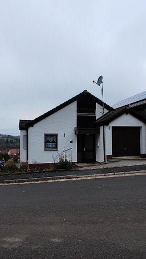 Eingang mit Garage