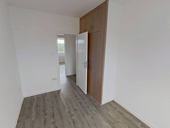 Ideale per famiglie e coppie: confortevole appartamento di 3 locali con loggia e molto spazio contenitivo – Ansicht I: Schlafzimmer II