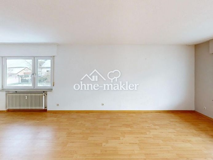 Großzügige 3,5-Zimmer-Wohnung mit Ankleidezimmer & Balkon – ca. 98 m² in Böblingen-Dagersheim – फोटो 1