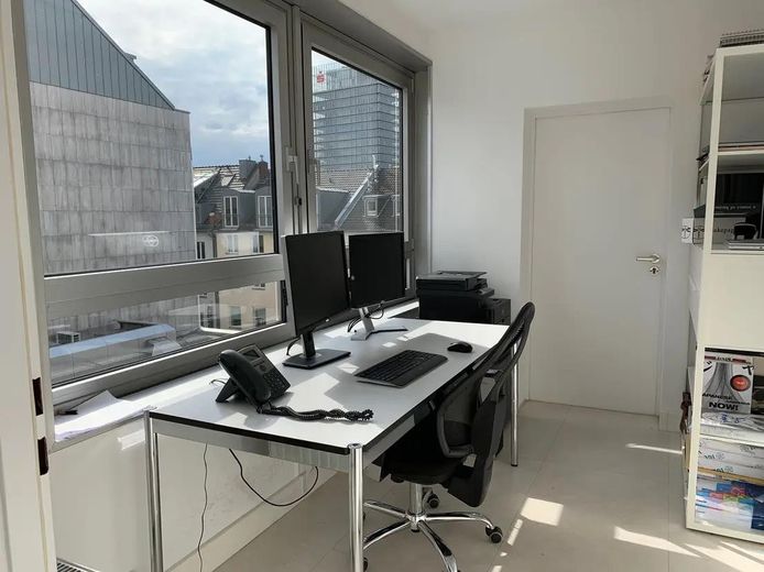 Office 3