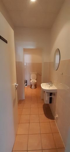 WC 2