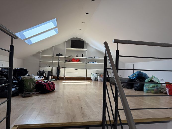 helles Studio im Obergeschoß