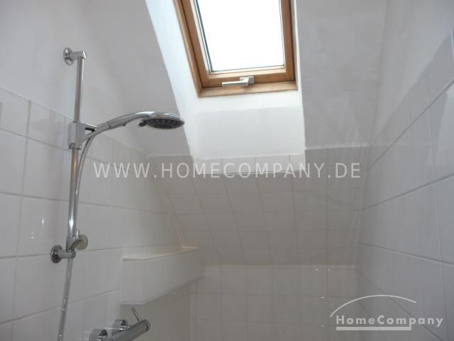 2 Zi.-Whg., möbliert, 2. OG, schöne Altbauwohnung in der guter, zentraler Lage. – 5d74a87e9f34f2dc5356bd57b7a960f7a73438b6.jpg