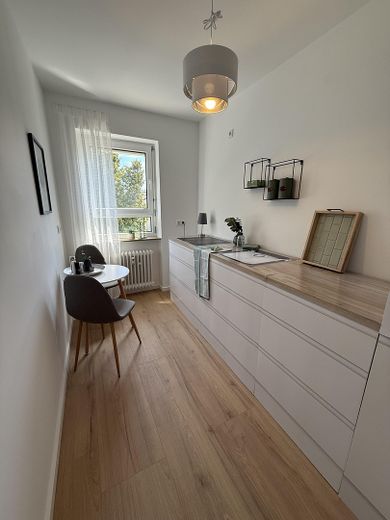 Provisionsfrei / Kernsanierte 3-Zimmer Wohnung in Wiesbaden-Schierstein mit Balkon & Stellplatz – Küche