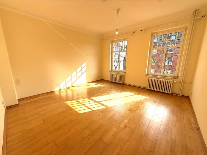großes Zimmer