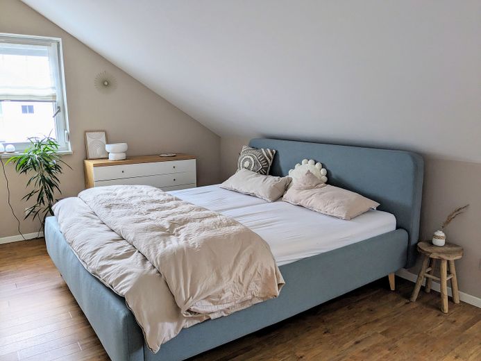 Wunderschöne 3-Zimmer-Wohnung in Heldenstein – Schlafen
