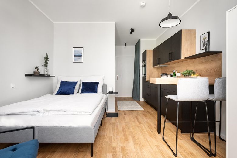 Berlin-Mitte'de özel teraslı modern daire – hemen taşınmaya hazır ve komisyonsuz – Wohnen und Küche