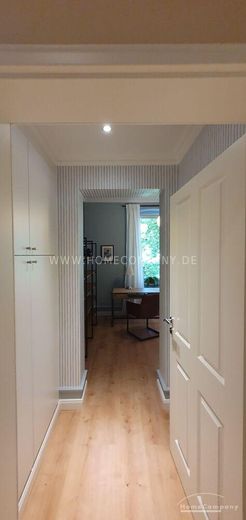 Bellissimo appartamento di 3 locali in una buona e tranquilla posizione nel quartiere Östliches Ringgebiet, con ottime dotazioni, proprio di fronte al parco cittadino. – 4a11049c88d1c409f464db7f963ae197c75f609b.jpg